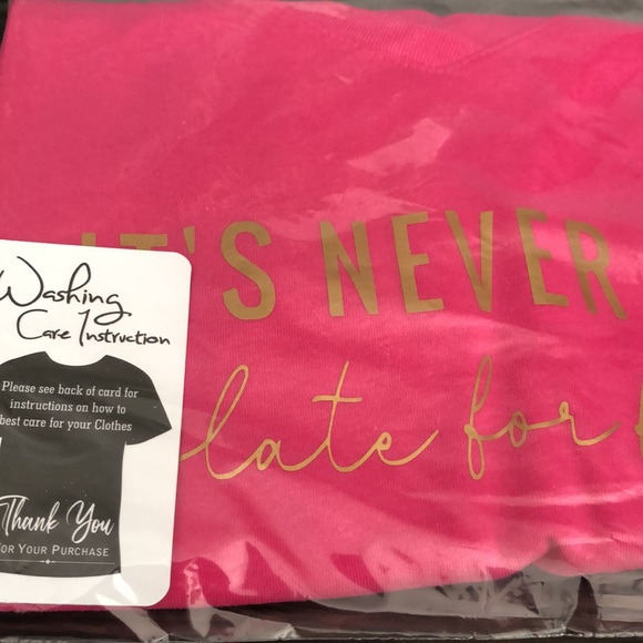 V Neck Tee, NEW - Picture 8 of 8